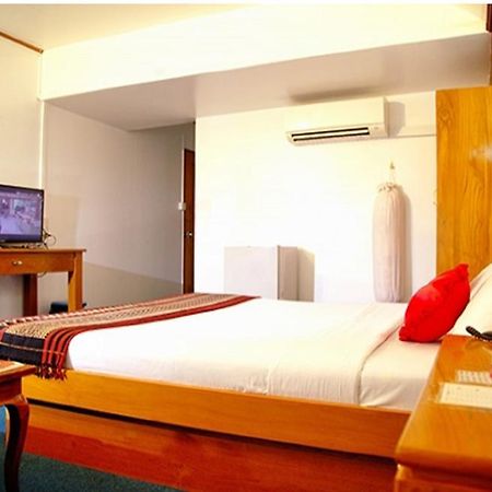 Yoma Hotel Γιανγκόν Εξωτερικό φωτογραφία
