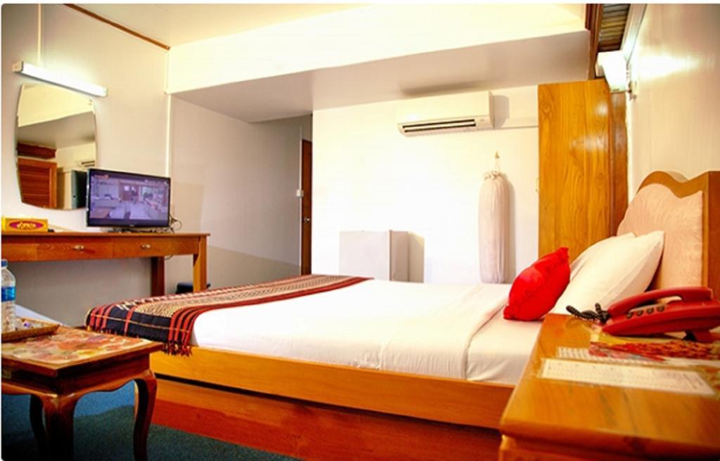 Yoma Hotel Γιανγκόν Εξωτερικό φωτογραφία